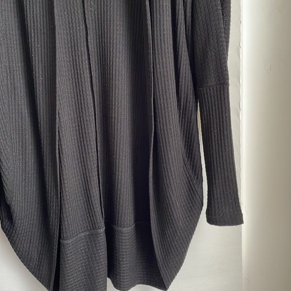 Daisy Fuentes sweater, size 2x. Black open front Tub X - Picture 2 of 7